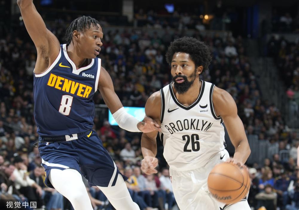 非常不利的 非常不利的