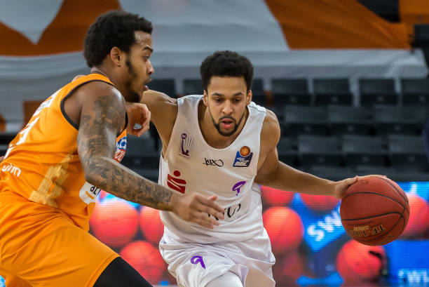 变全场走势 变全场走势